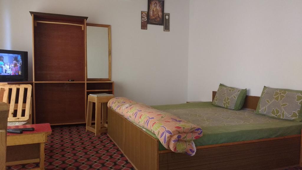 Jimmy'S Homestay Лех Екстер'єр фото